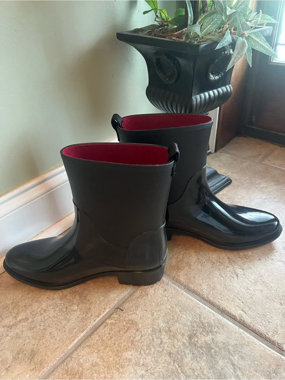 Tommy Hilfiger Black Short Rain Boots with Red Interior